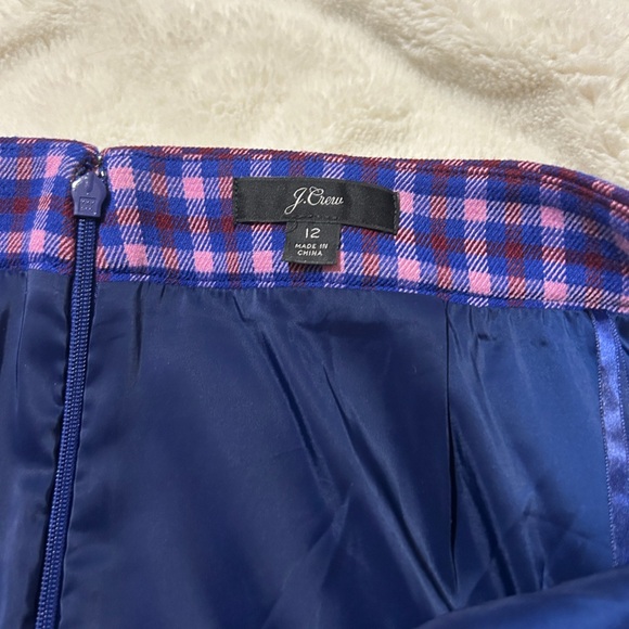 EUC like new size 12 Large J. Crew Purple Plaid Pencil Skirt with buttons. - Picture 12 of 14